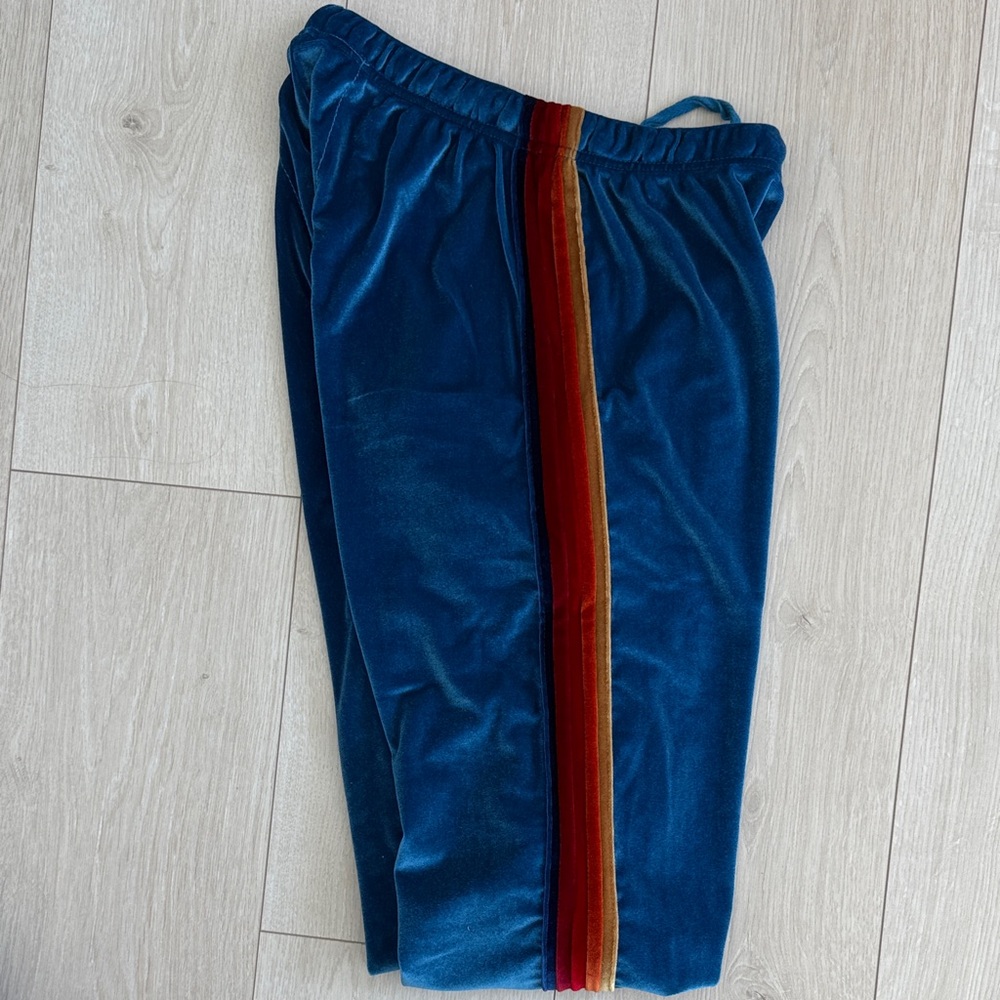 NWOT Aviator Nation Blue and Red Velour Set XS/S - Picture 7 of 7